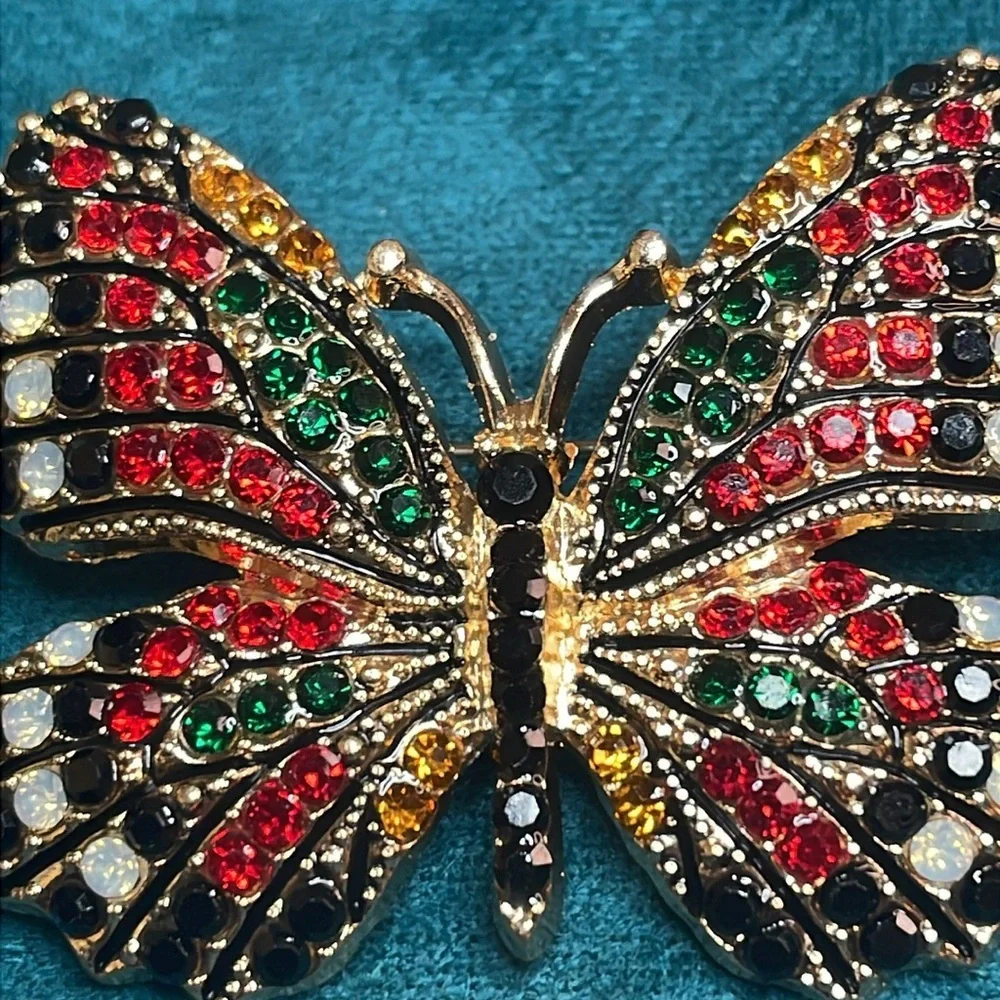 Red and Black Butterfly Brooch - Picture 2 of 5